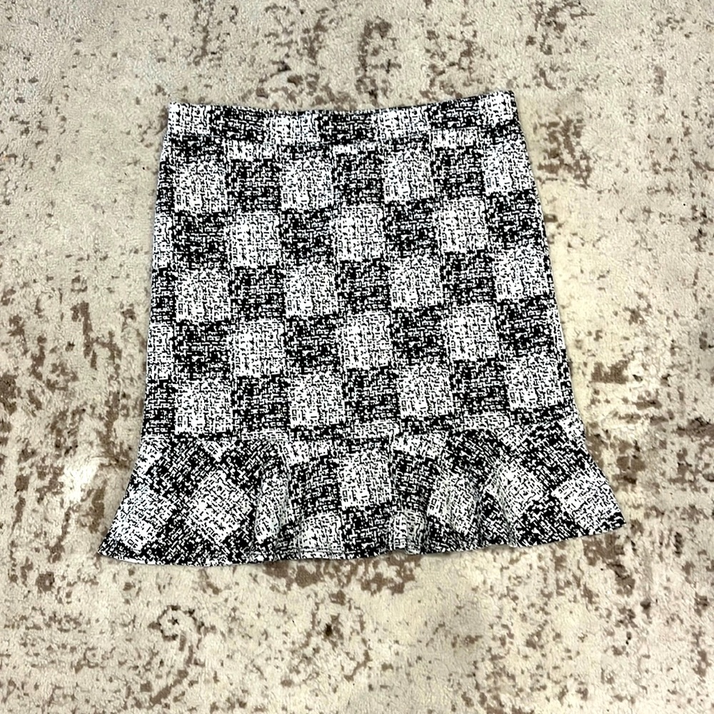 Peplum black and white midi skirt size large